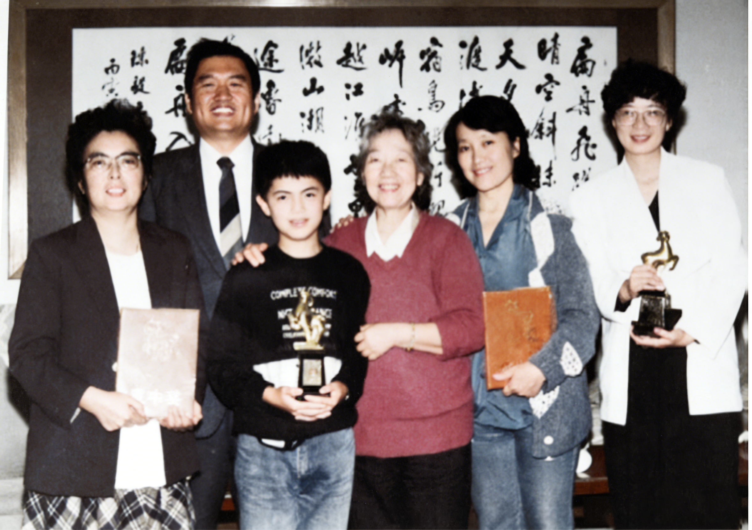 《我只流三次泪》获童牛奖彩色修复版.png